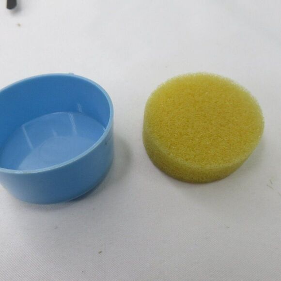 Skipper's Doll Party Accessory Lot Cake Cover Bowl Spoon Plate Glasses Straw Box - Picture 8 of 11